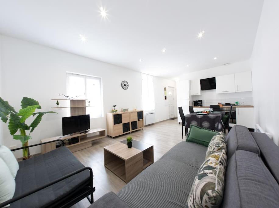 *Douceur Des Tropiques*Parisis Apartment Argenteuil Exterior photo